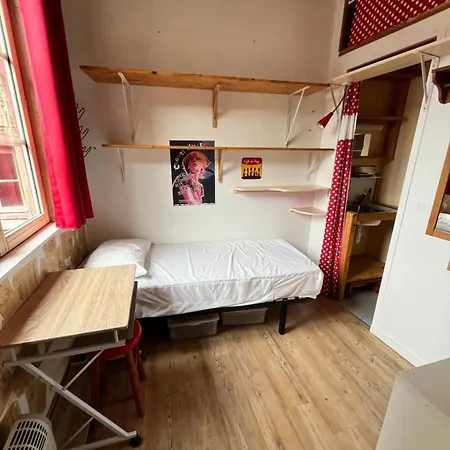 Petit Nid Ensoleille Apartman