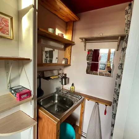 Petit Nid Ensoleille アパート